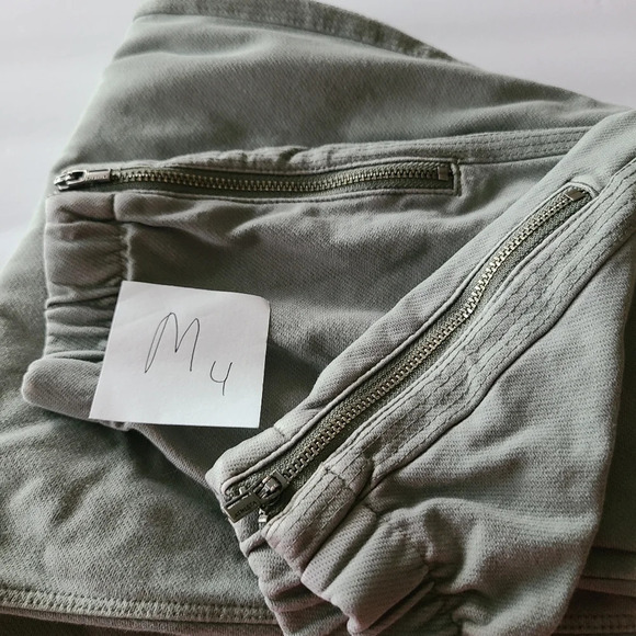 Athleta Women's Sweatpants Jogger sz.4 - Picture 8 of 8